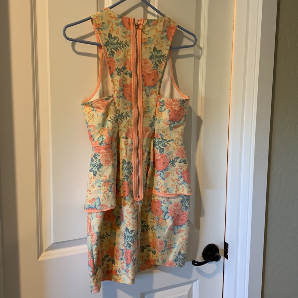 Coquette Mustard Seed Floral Dress Womens Size S Bodycon Peplum Summer Dress